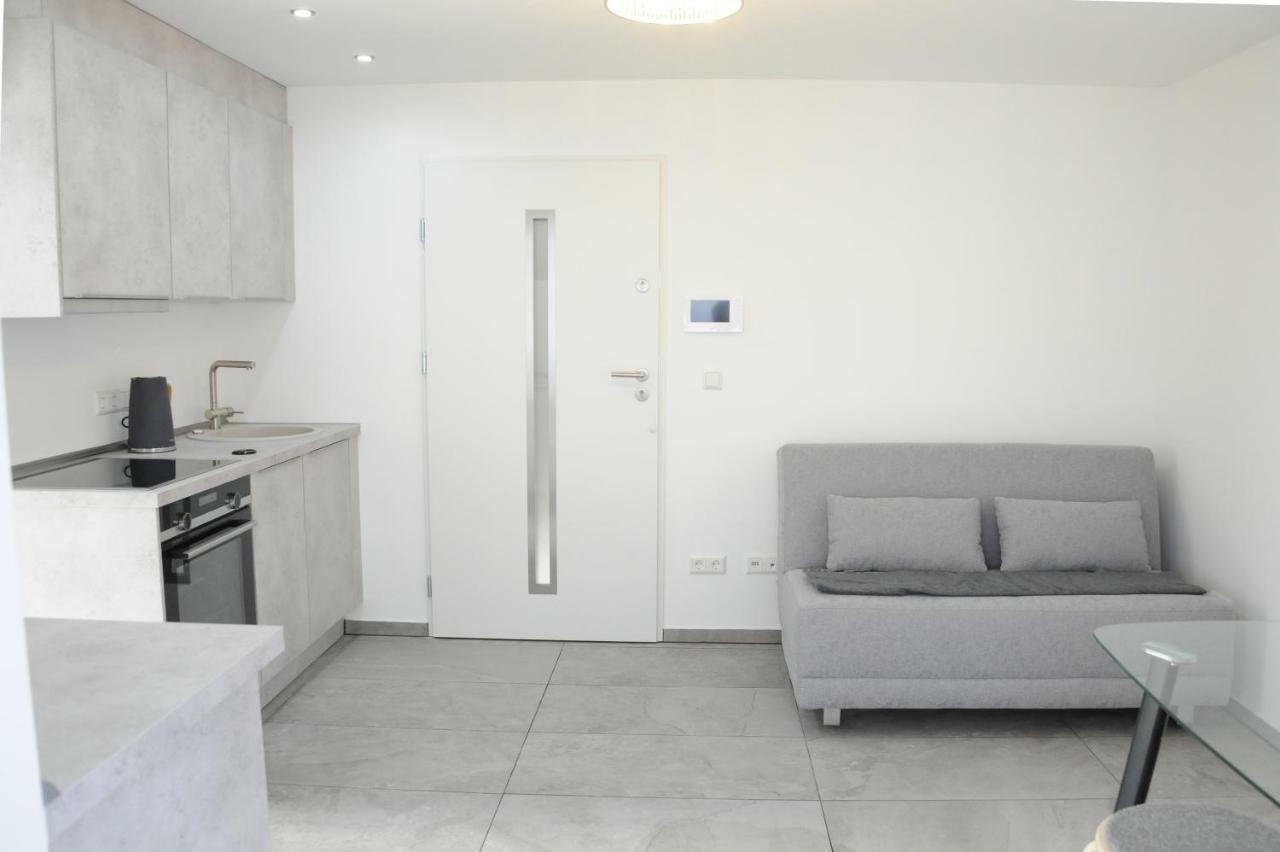 Kleine Studio-Wohnung, Kontaktloser Check-In Meckenbeuren Eksteriør bilde